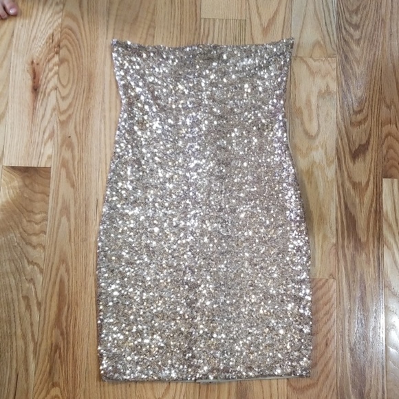 Topshop Dresses & Skirts - Mini Rose Gold Topshop dress